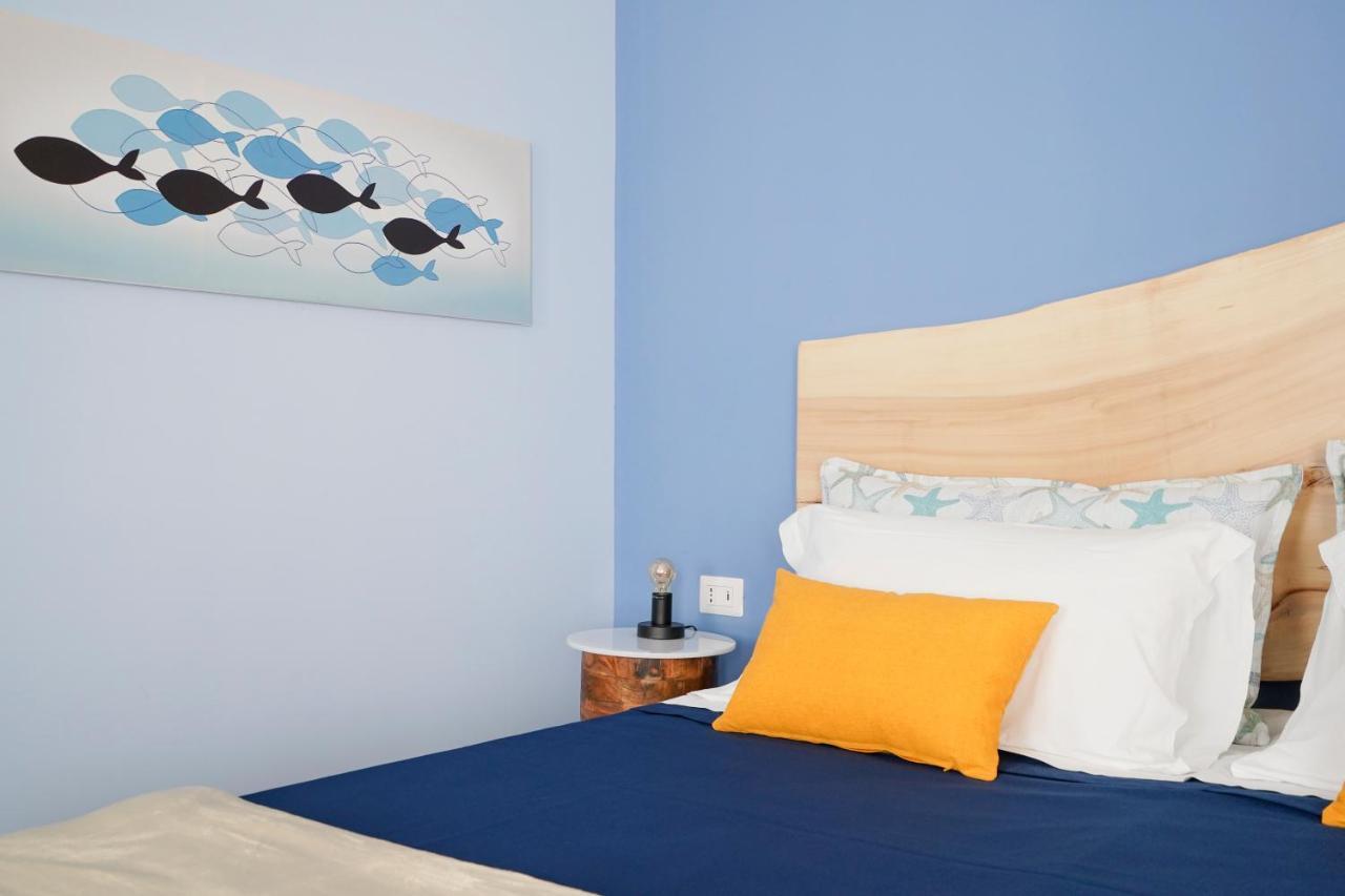 Mediterranea Apartment- Central Station - Free Wifi&Netflix Bari Bagian luar foto