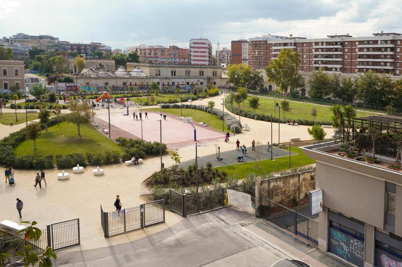 Mediterranea Apartment- Central Station - Free Wifi&Netflix Bari Bagian luar foto