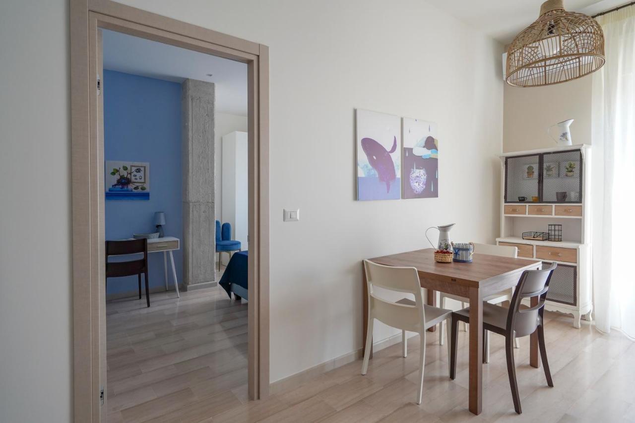 Mediterranea Apartment- Central Station - Free Wifi&Netflix Bari Bagian luar foto