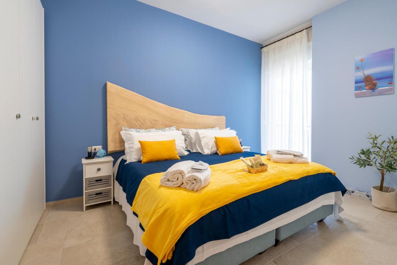 Mediterranea Apartment- Central Station - Free Wifi&Netflix Bari Bagian luar foto
